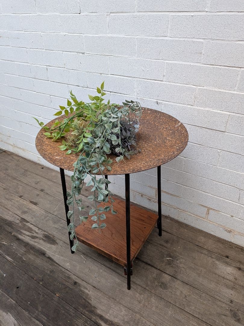 アイアン飾り棚