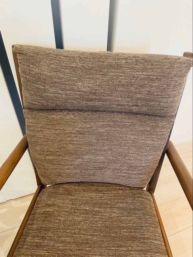 ニトリ Nコレクション C-27M 肘付き　ダイニングチェア