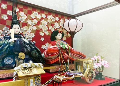 特別奉仕品 芥子親王 赤塗り 花梨ボカシケース入 雛人形 ひな人形 海外土産