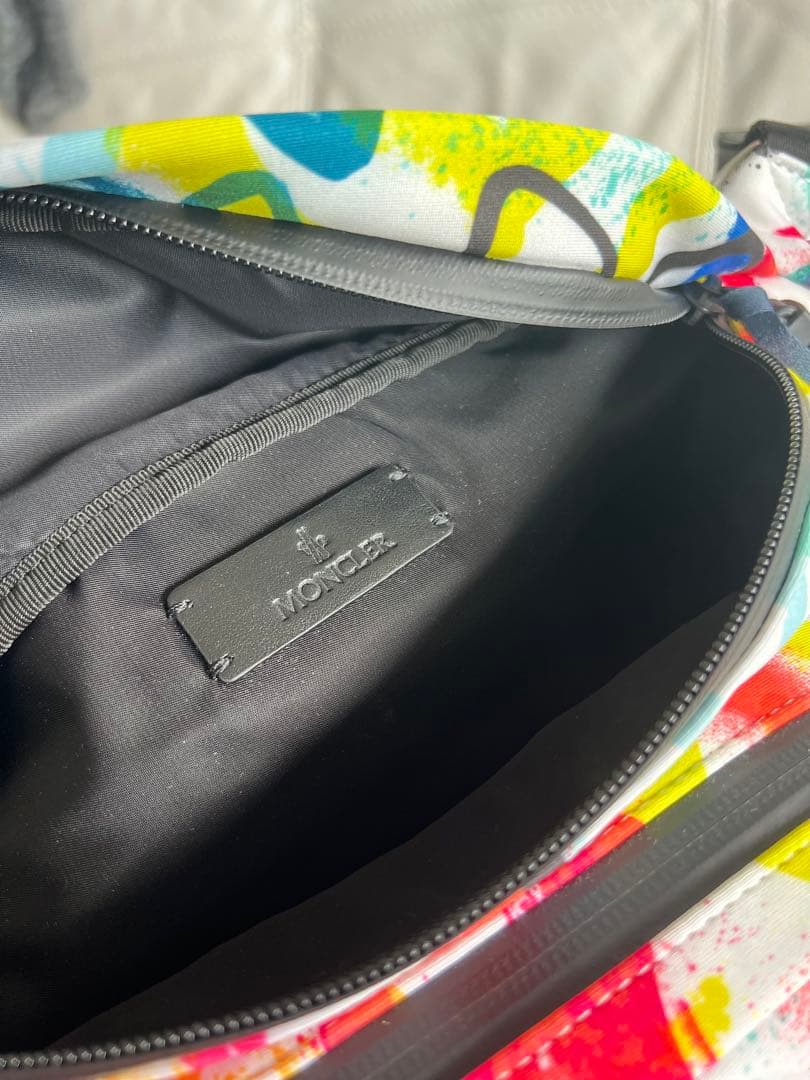 〈新品タグ付き〉MONCLER DURANCE BELT BAG ボディバッグ