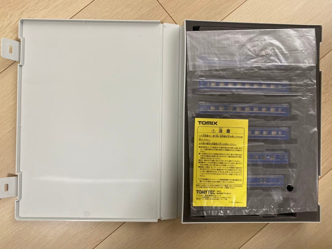 TOMIX JR 24系25形特急寝台客車　北斗星・JR東日本仕様　+ EF81