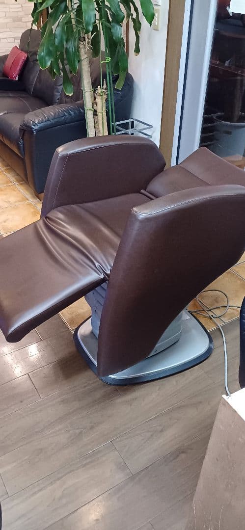 オオヒロ シャンプー電動椅子 クッション性も良◎