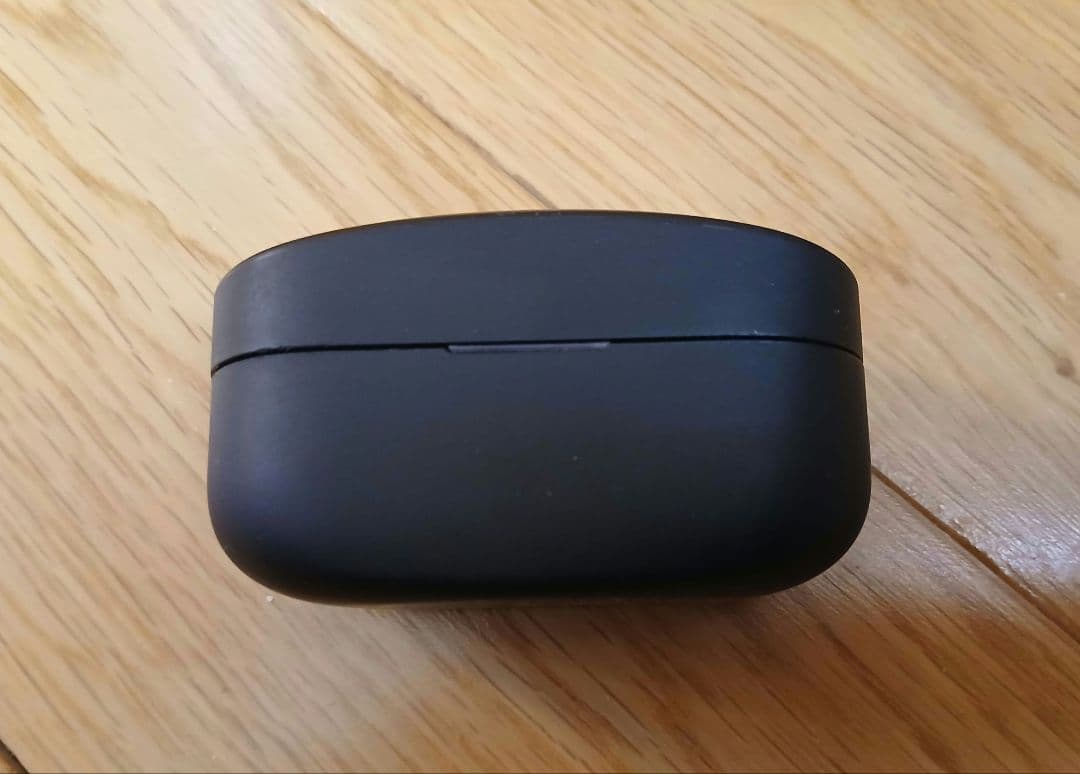 SONY　WF-1000XM4　ワイヤレス　ノイズキャンセリング　イヤホン　①