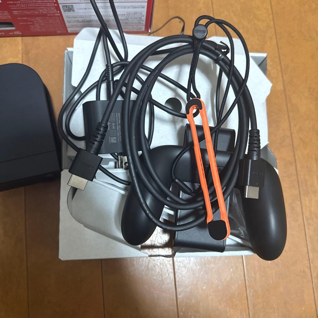 Nintendo Switch 本体 ブラック/オレンジ