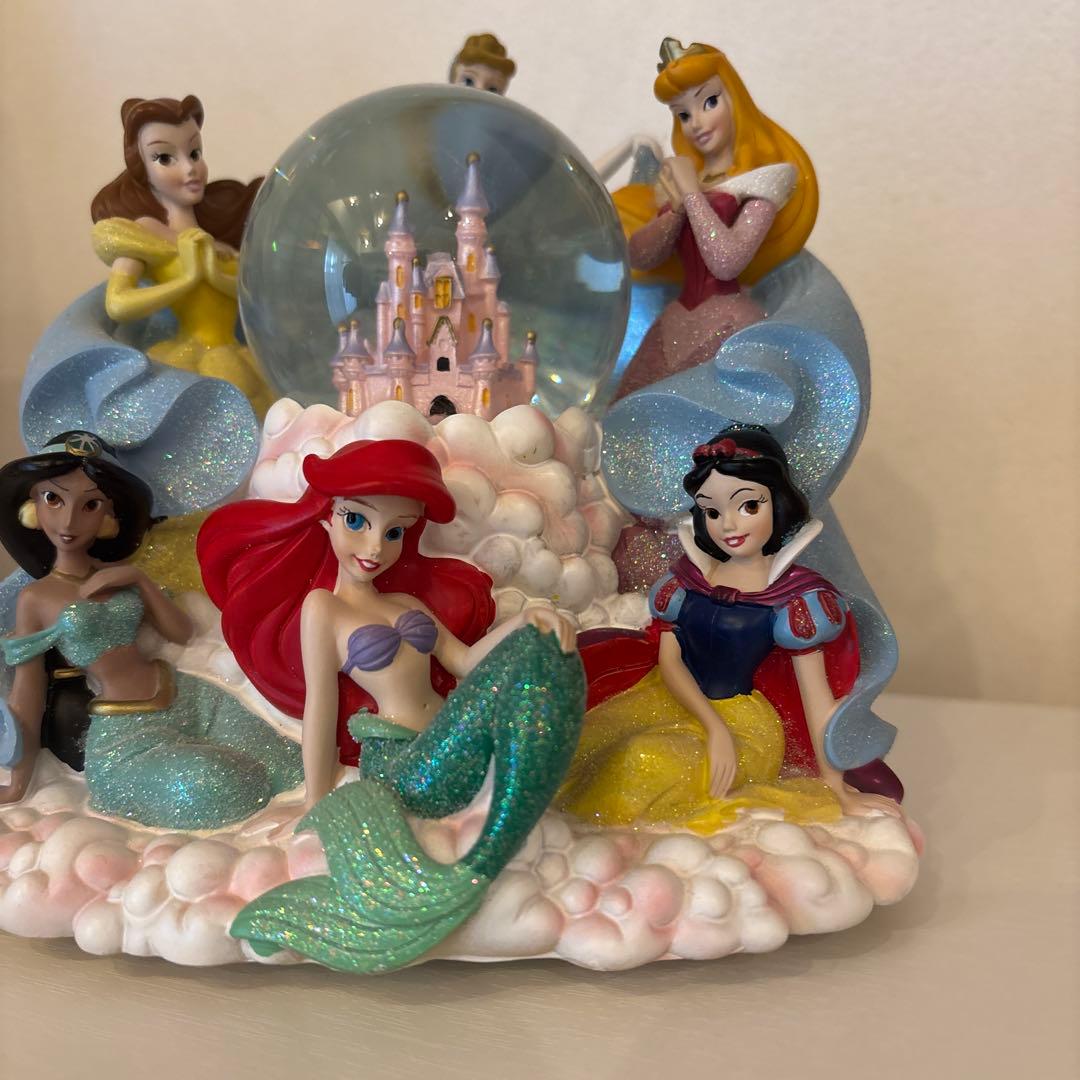 ディズニープリンセスオルゴール　スノードーム　 ライト点灯