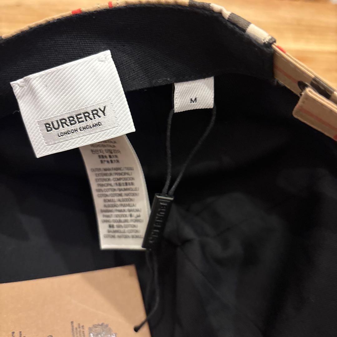 新品二つセット　Burberry バーバリー キャップ チェック　Lサイズだけ