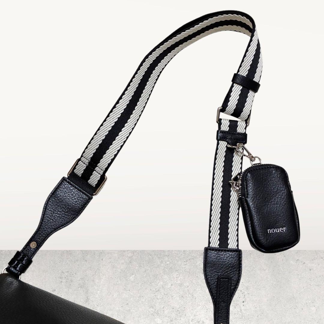 極美品/現行 nouer ヌエール ボトムエンボスロゴショルダーバッグ ポーチ