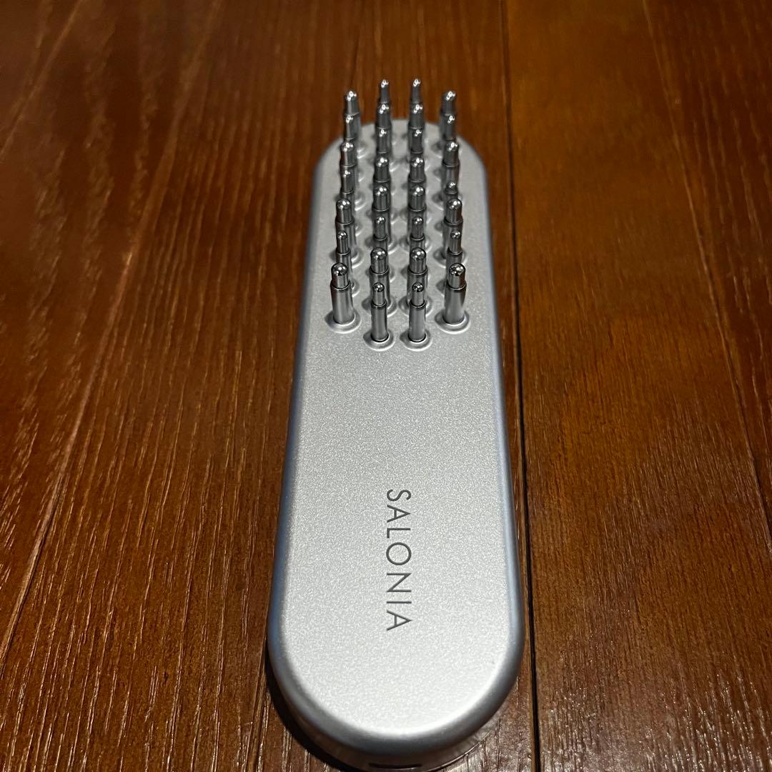 SALONIA EMSリフトブラシ シルバー 箱付き　サロニア　電気ブラシ