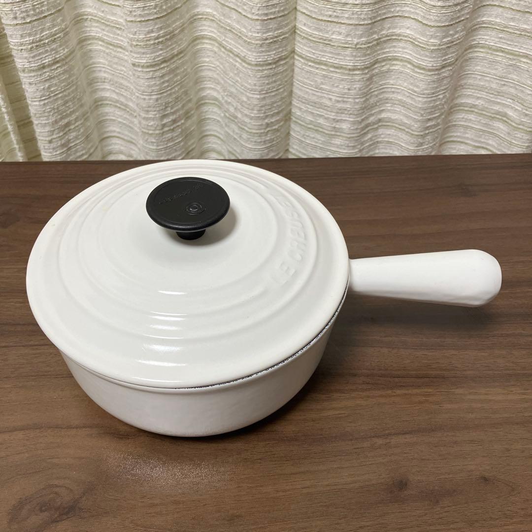 【廃盤・レア】ル・クルーゼ 18cm ソースパン　ホワイト