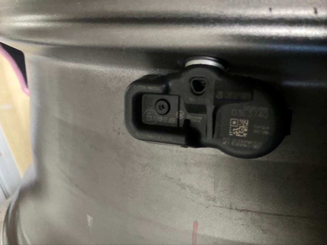 レクサスLS460後期純正18インチホイール×4