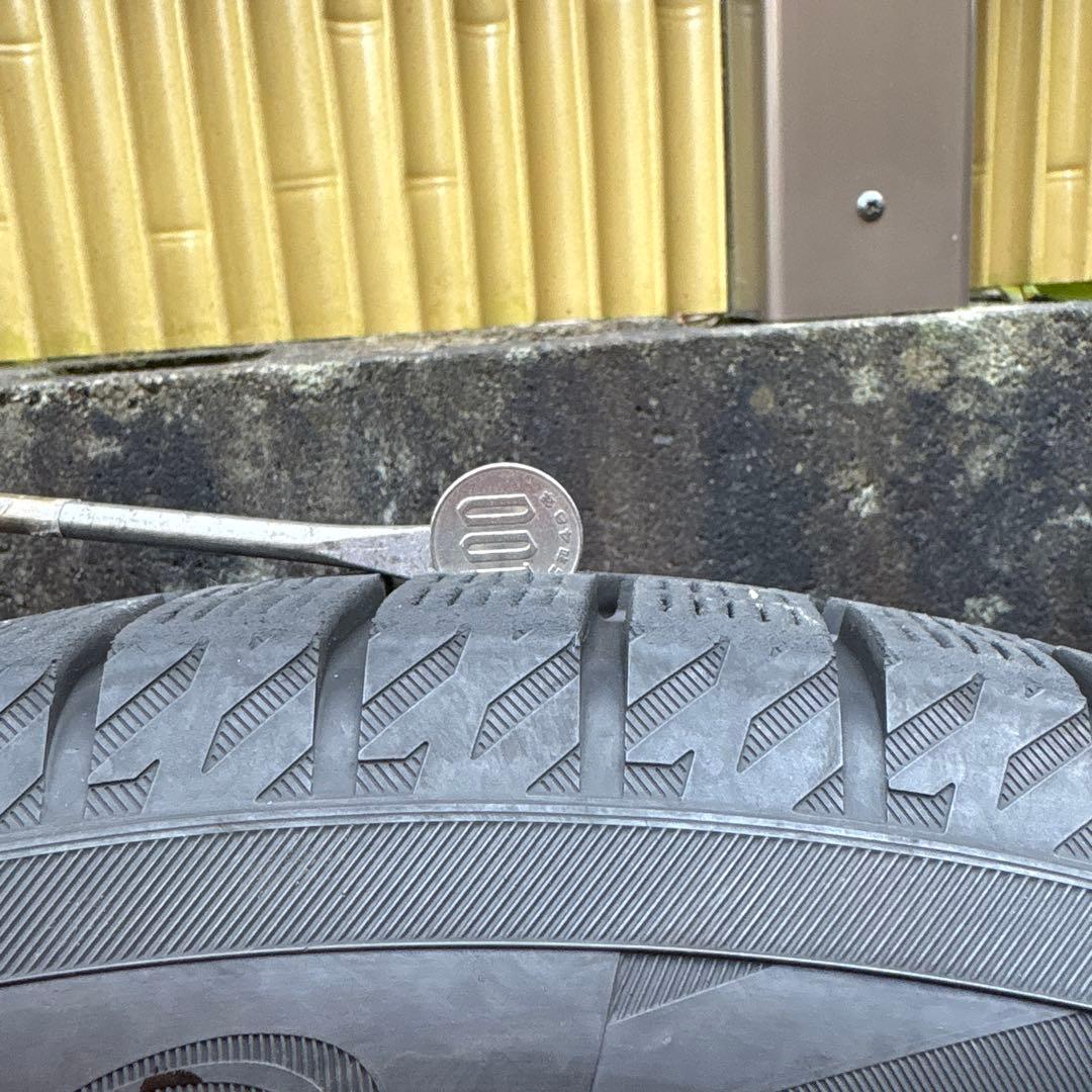 ヤリスクロス　スタッドレス 205/65/16 ヨコハマICE GEARD