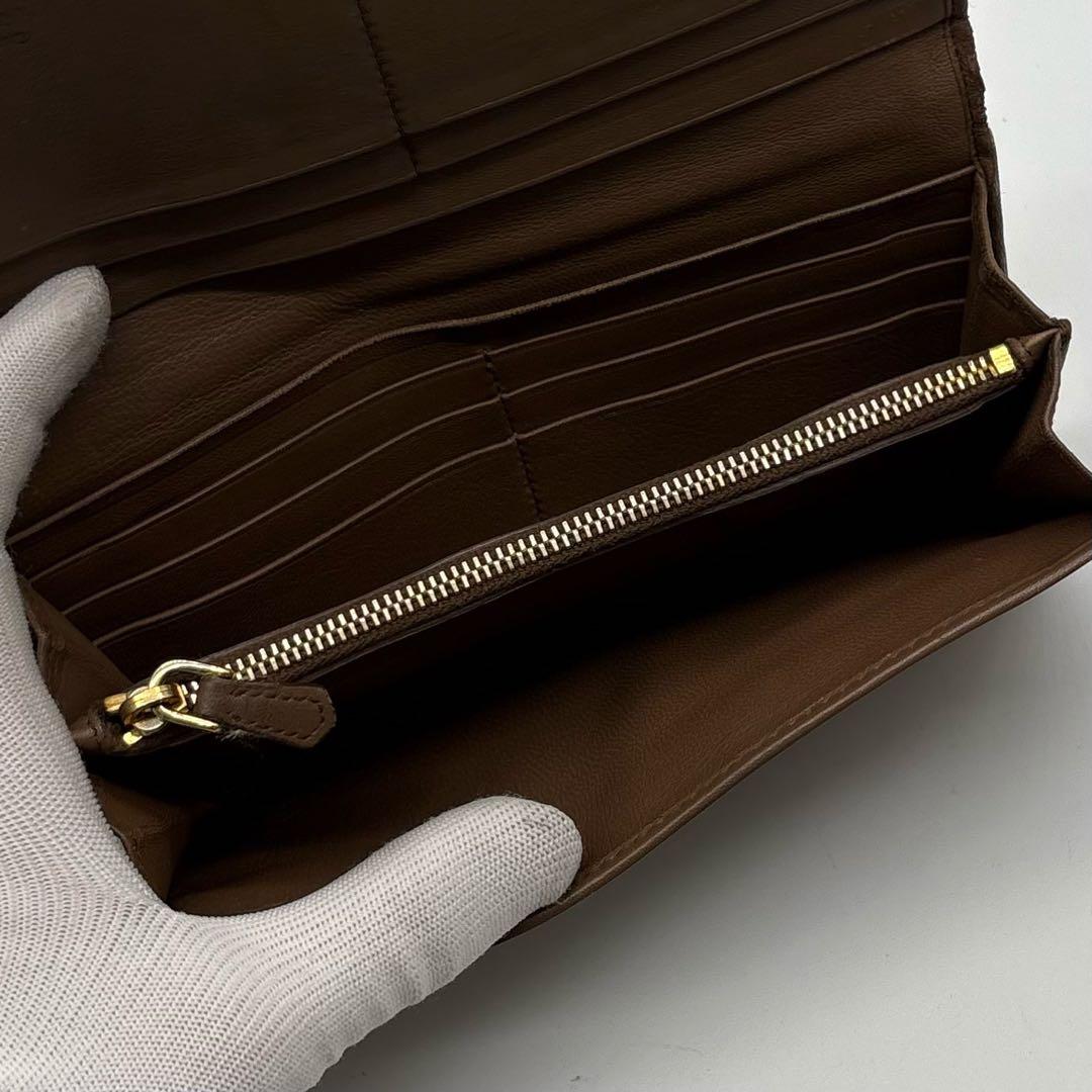 【美品】 付属品完備 PRADA レザー ギャザー 長財布 ロゴ金具 ベージュ
