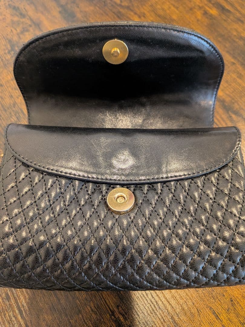 BALLY バリー ヴィンテージ キルティング ショルダーブラック レザー　美品