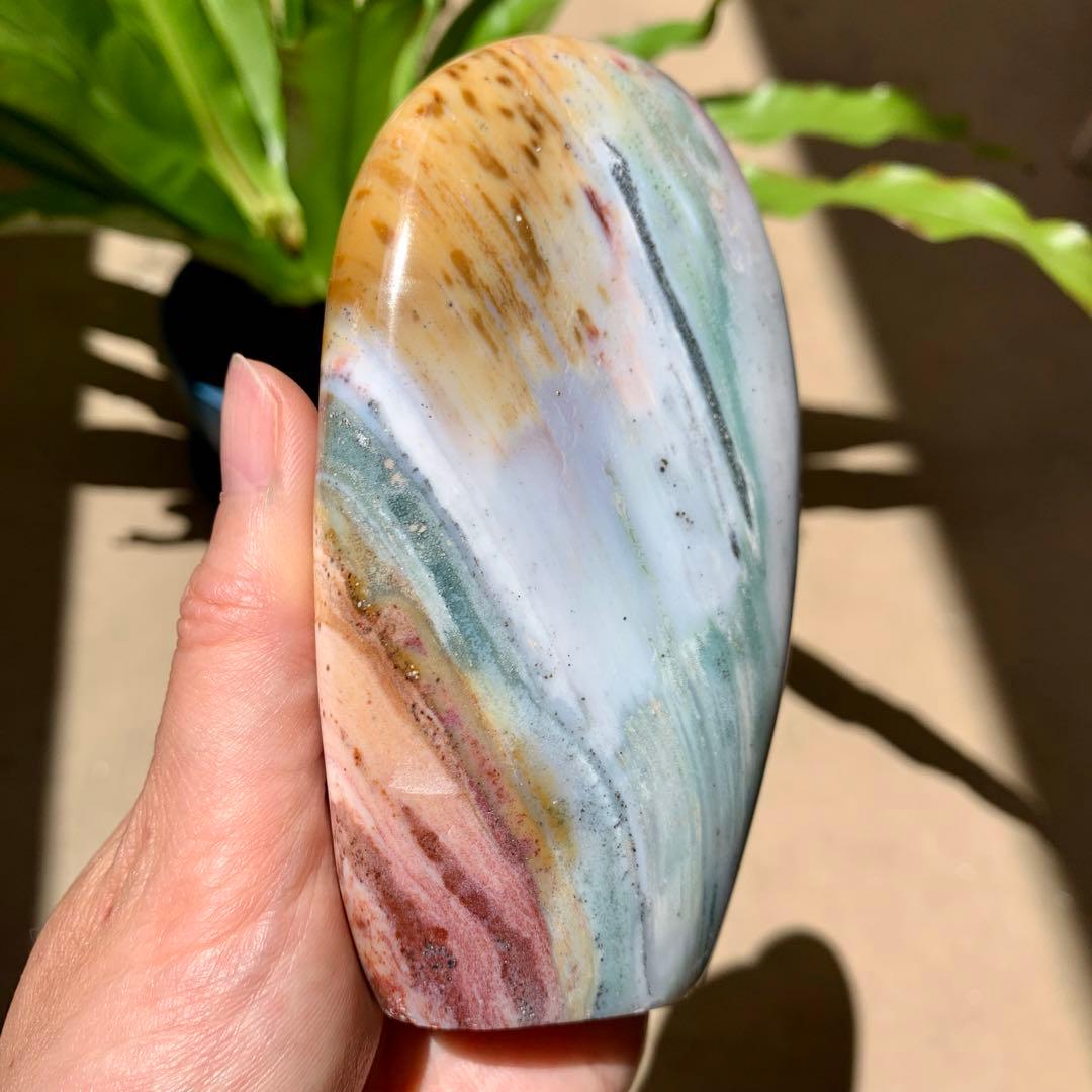 オーシャンジャスパー　フリーフォーム置物　虹色　マダガスカル産　天然石