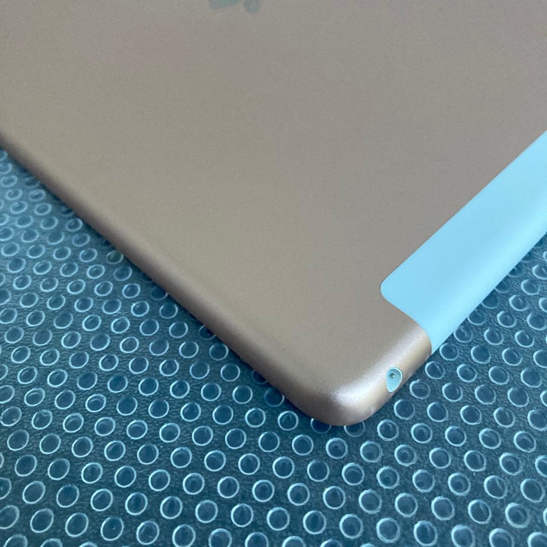 3788【早い者勝ち】電池最良好☆iPad8 第8世代 32GB SIMフリー☆