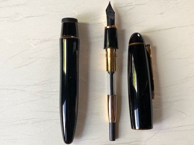 プラチナ万年筆　出雲　枇杷溜　B（太字）