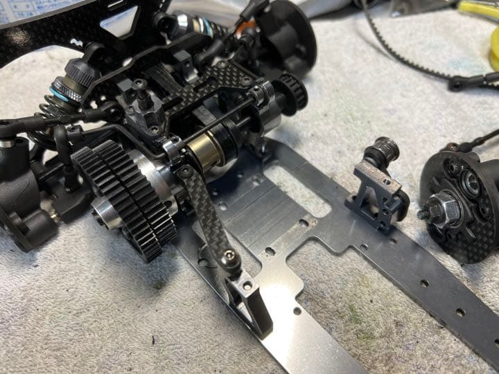 BMT社製　701 1/10GPツーリングカー組み立て済み