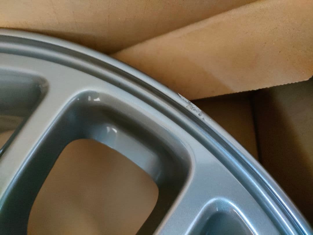 ジムニーJB64W（グレードXC） スズキ純正アルミホイール　1本中古品