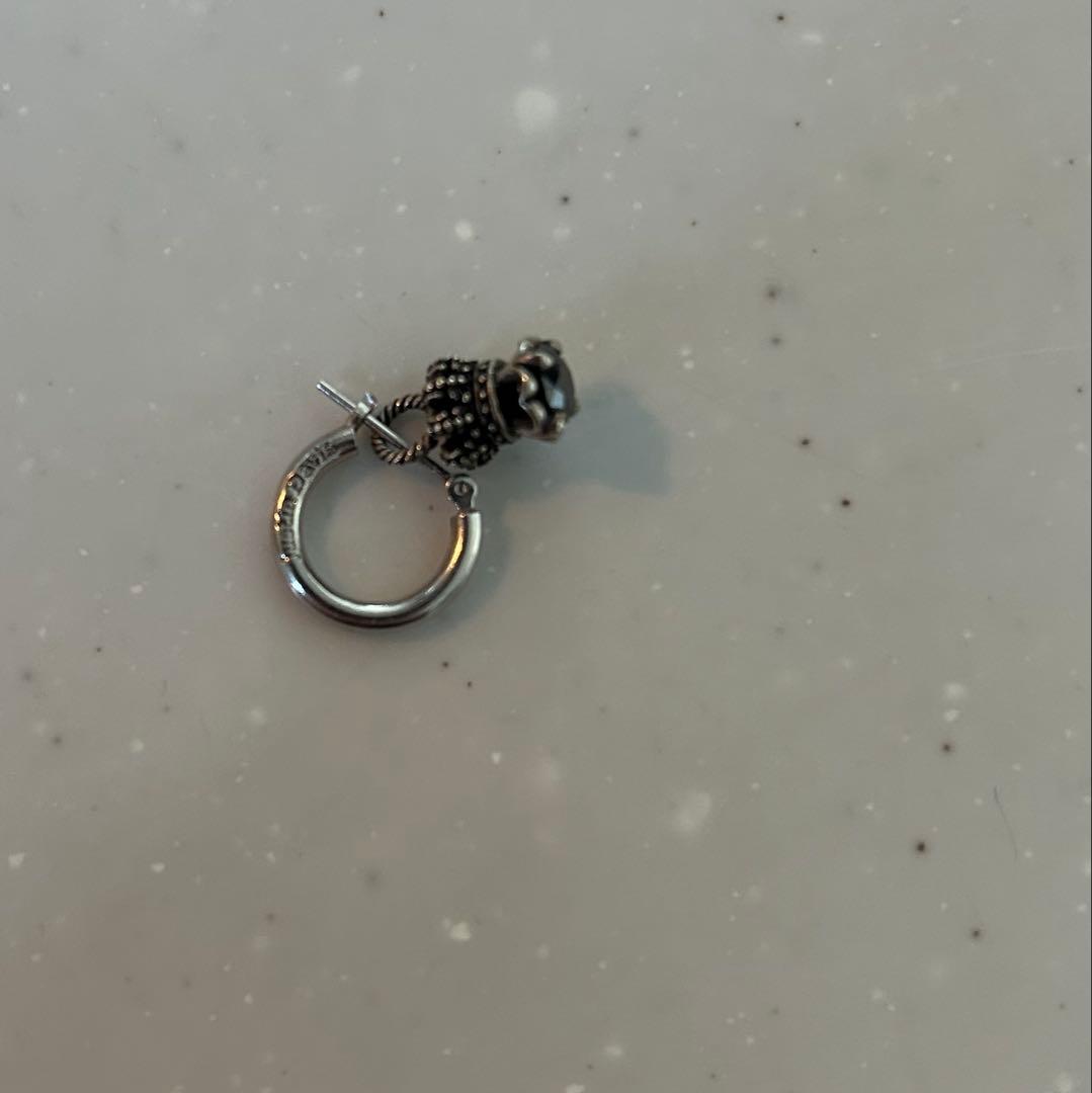 ジャスティンデイビス　シングルピアス