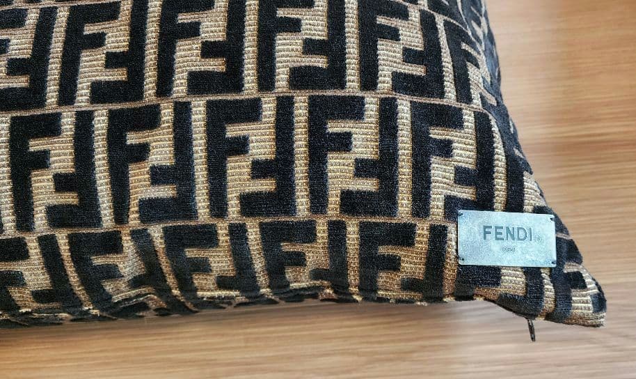 特大 ② FENDI クッション モノグラム 約57cm