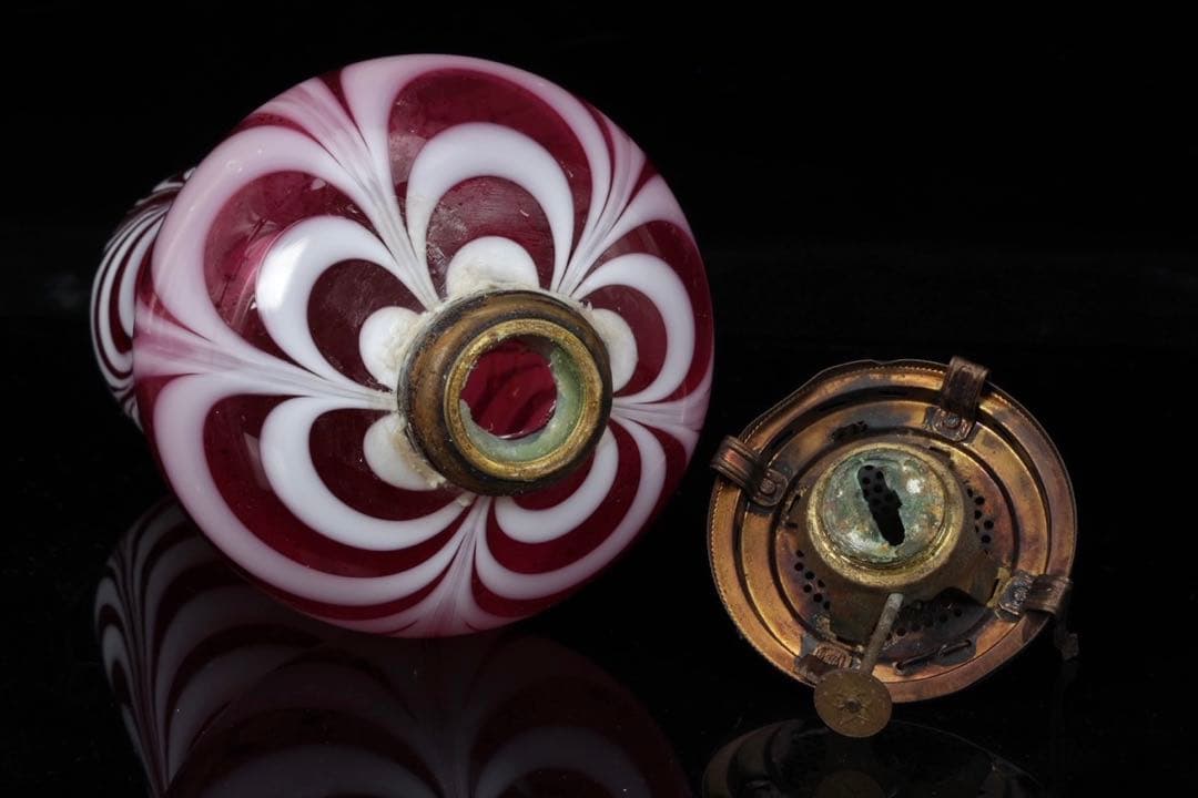 け*ん様 吊りオイルランプ 明治～大正期 乳白ガラス傘 マーブルピンク模様オイル