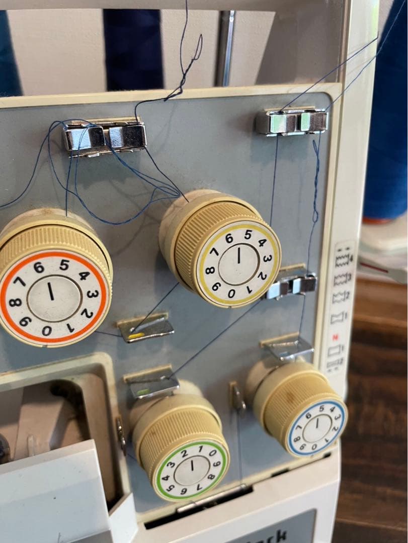 ベビーロック　2本針4本糸オーバーロックミシン　BL4-543DF