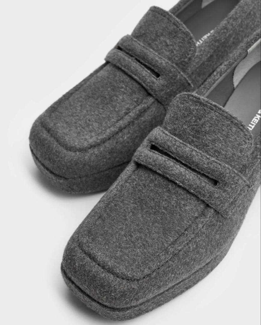 2/1までお取り置き、専用です。チャールズアンドキース　ローファー　グレー