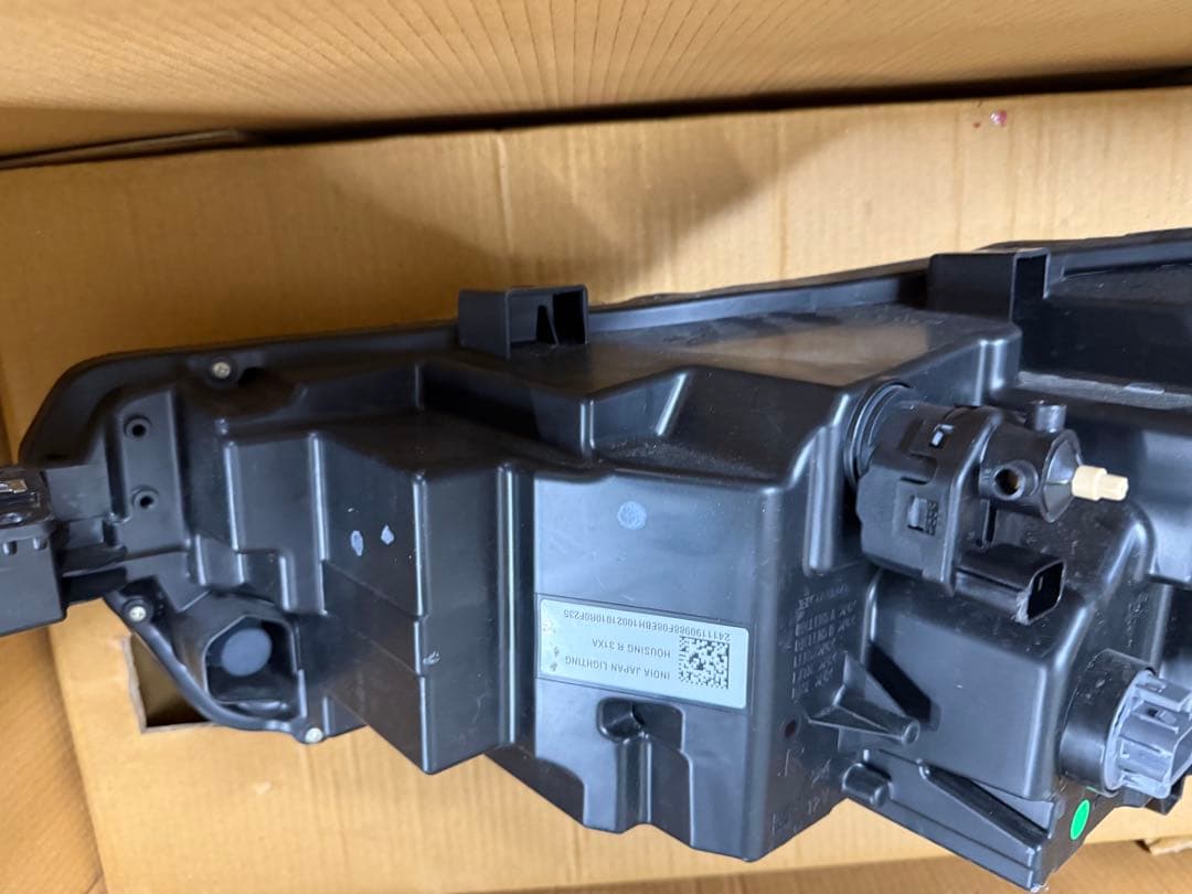 WRV右ヘッドライト