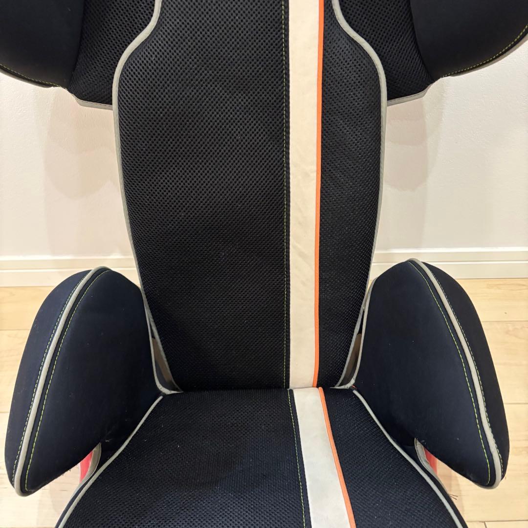 【良品】ジュニアシート トヨタ純正 TOYOTA 3歳～12歳 TAKATA