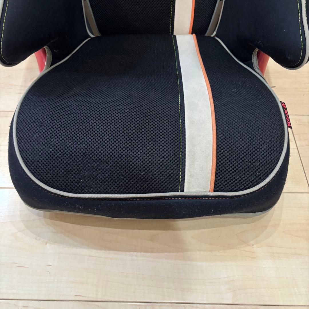 【良品】ジュニアシート トヨタ純正 TOYOTA 3歳～12歳 TAKATA