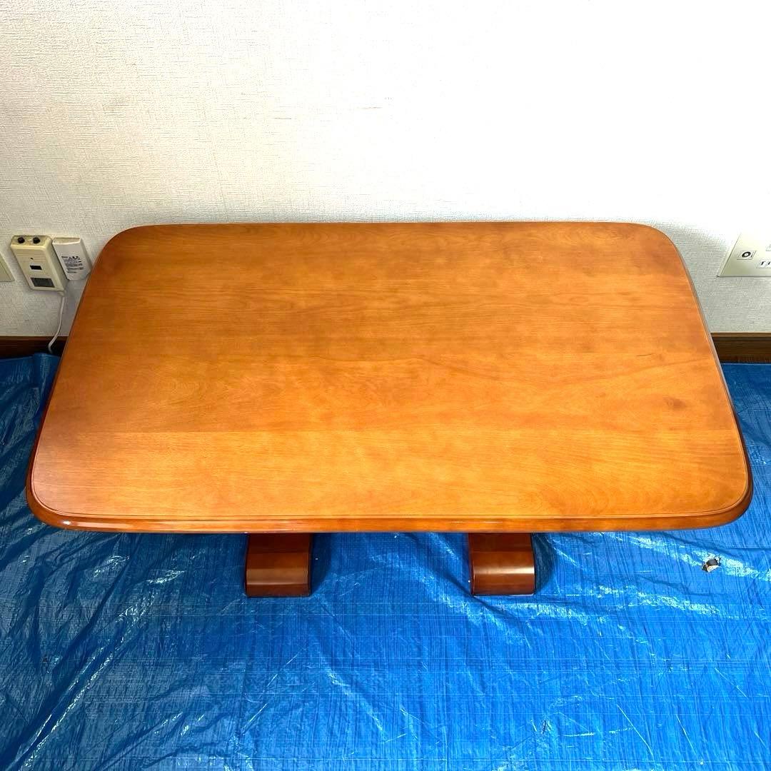 横浜ダニエル ローテーブル