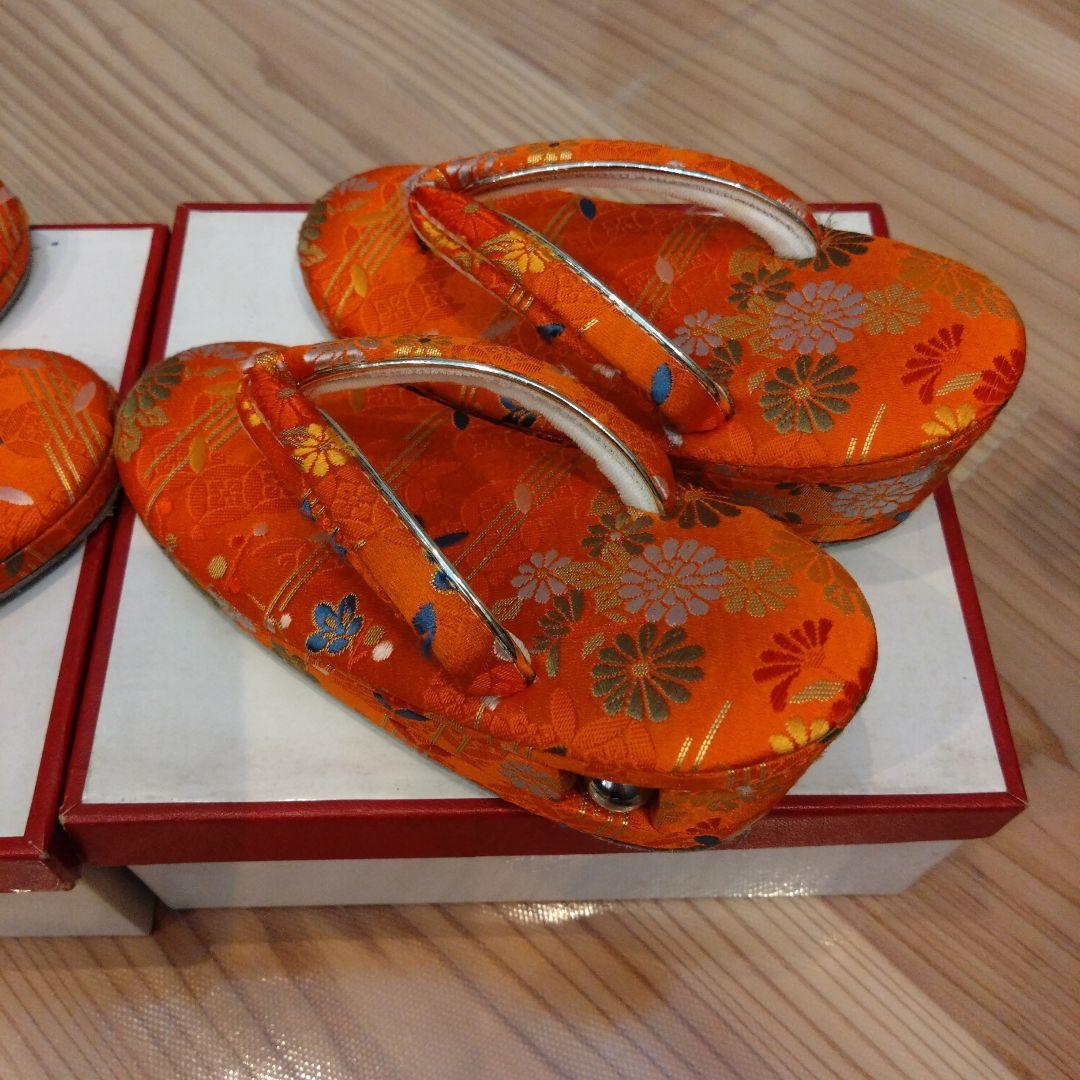 七五三　三越百貨店の上品な草履　鈴付き　２足セット