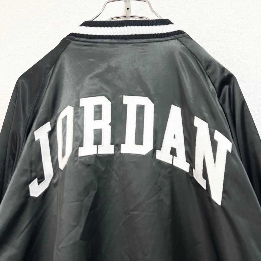 【カッズー】ナイキ ジョーダン✨️サテンジャケット　スタジャン　刺繍ロゴ