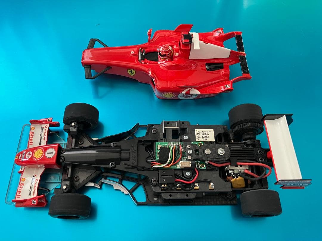 【週末値下げ】ミニッツ★F1★フェラーリF2005★セット