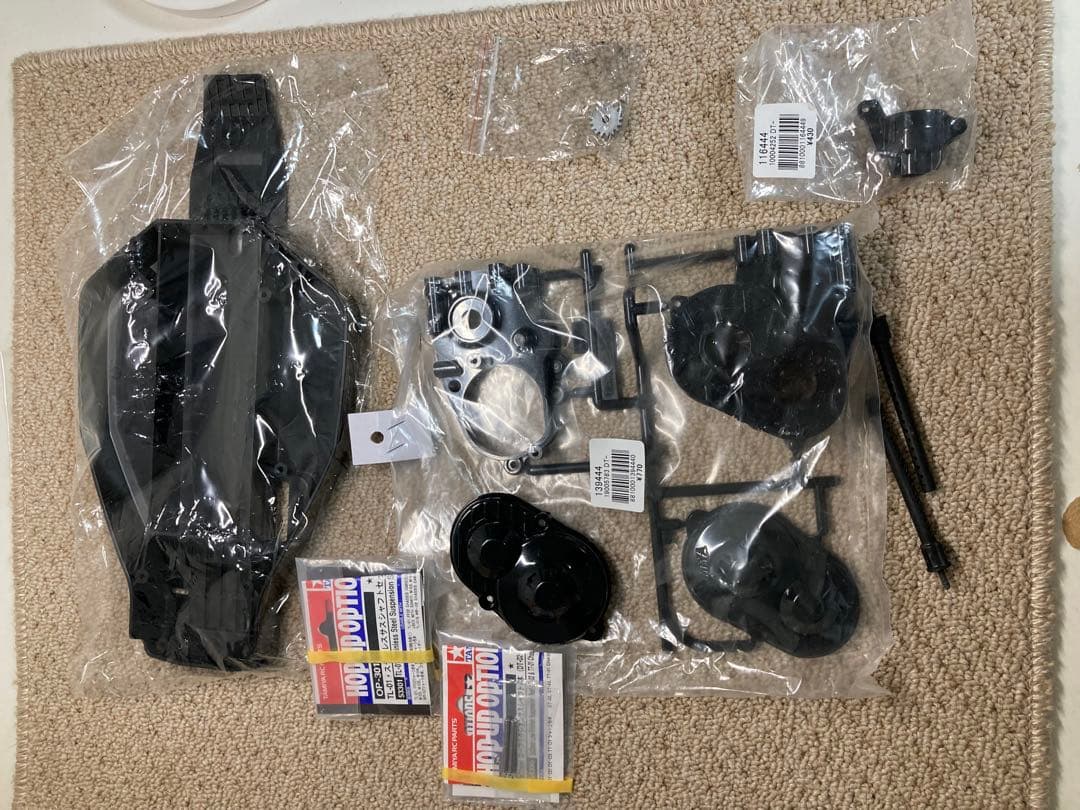 タミヤ DT02 サンドバイパー メカ付き 新品シャーシ、新品ギアボックス付き