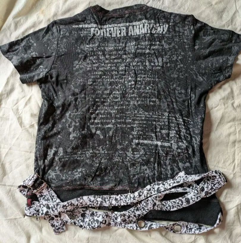 お値下げ中　Anarchy is for Plus グラフィックTシャツ 半袖