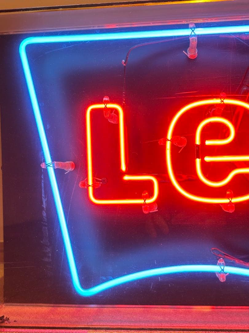 Levi’s リーバイス　ネオンサイン　ストアディスプレイ　ビンテージ