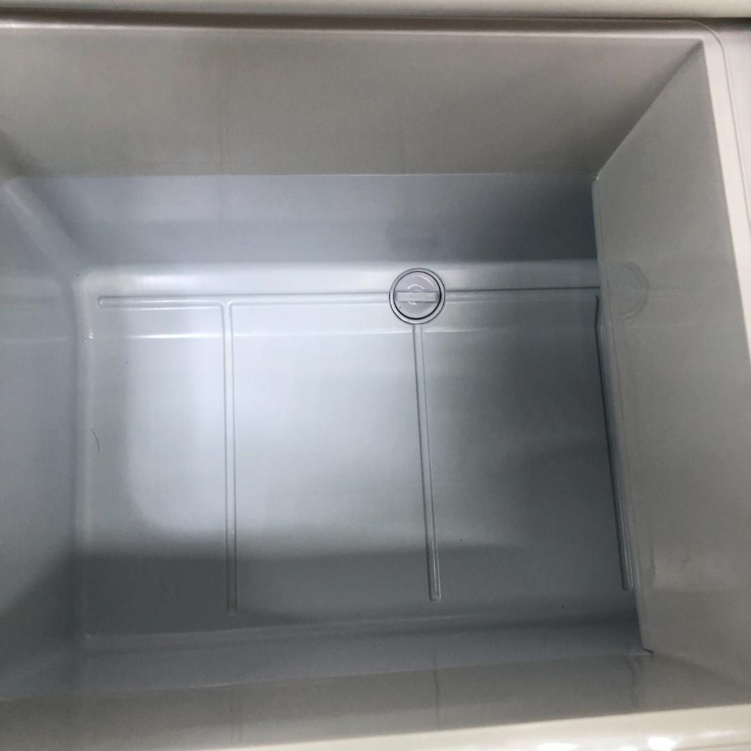 新品未使用品 アイリスオーヤマ ポータブル冷蔵 IPD-3B-W　250611