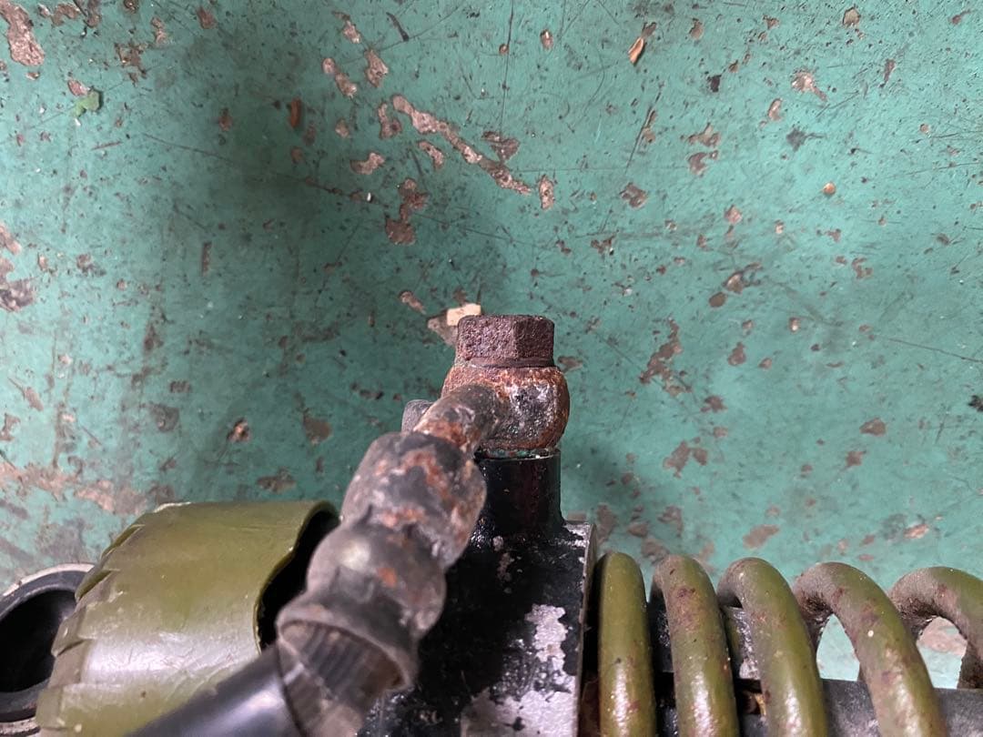 モトラ リヤショック