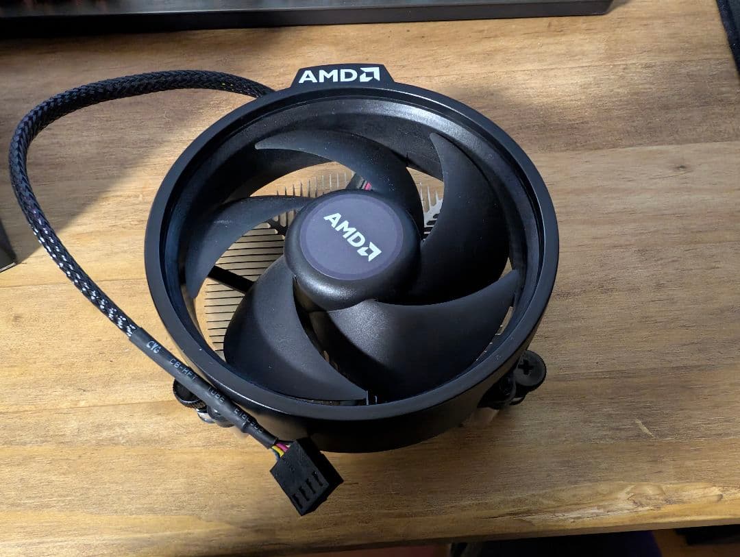 AMD Ryzen5 3600 純正クーラー付き