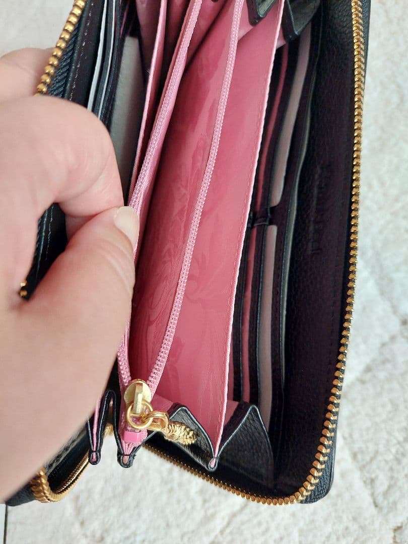 ✨未使用品✨Think 　Bee ！のチェストフィオーレ ラウンドファスナ一財布