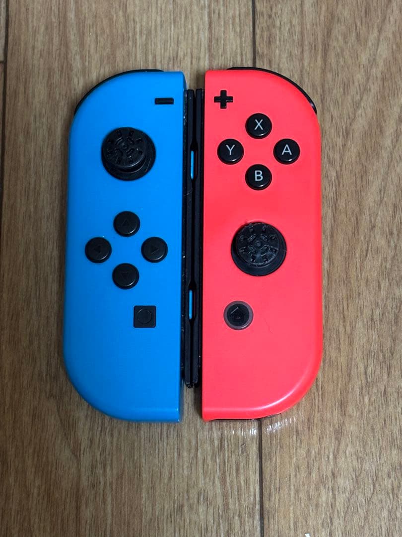 Nintendo Switch 本体 Joy-Con付き 青/赤