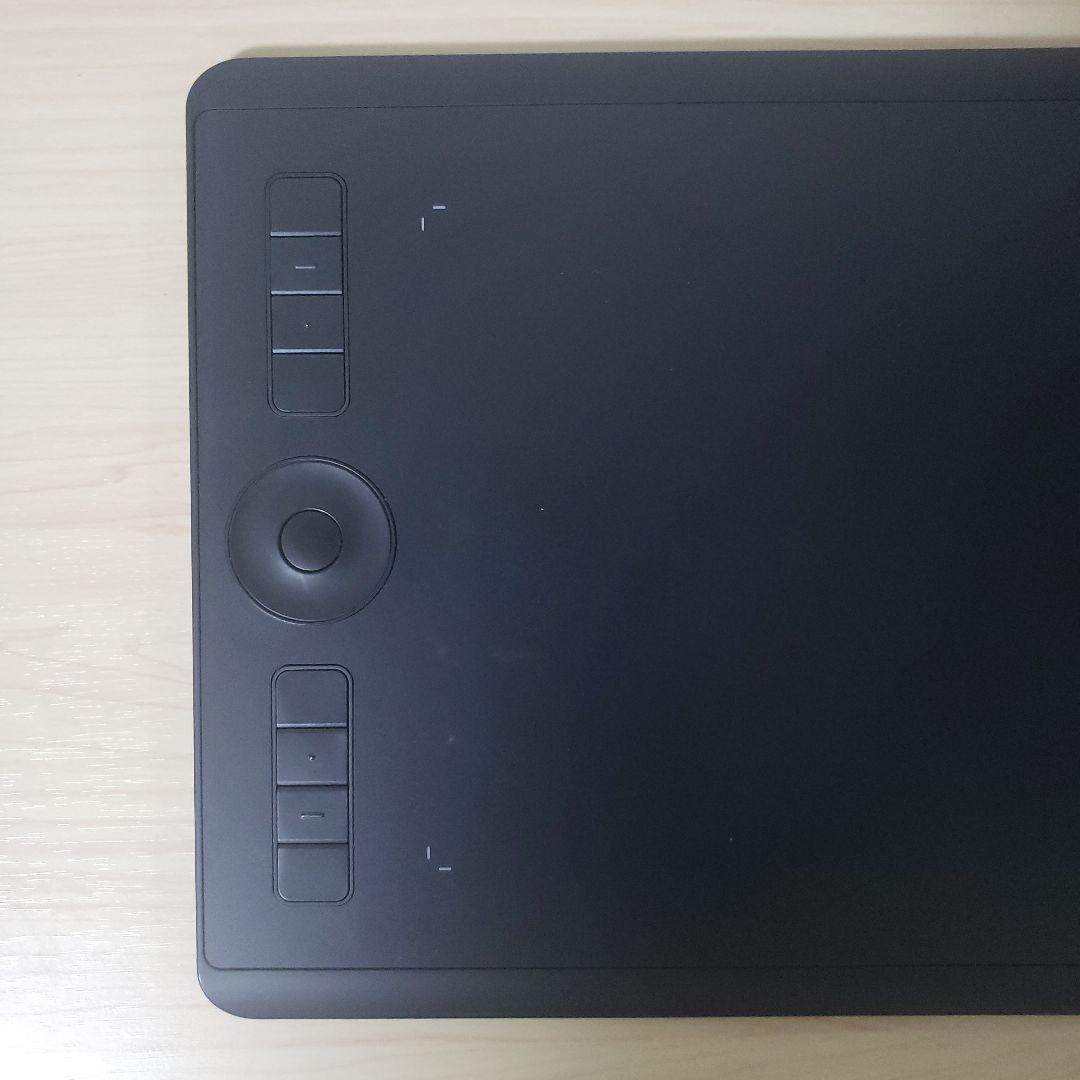 Wacom Intuos Pro 液晶ペンタブレット本体 Mサイズ