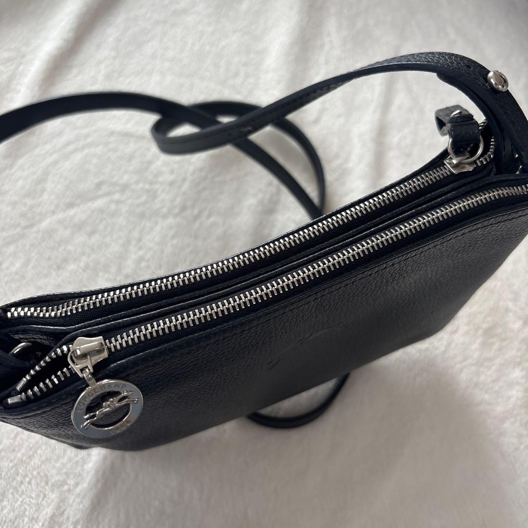 ロンシャン LONGCHAMP 黒レザー　ショルダーバッグ ダブルファスナー