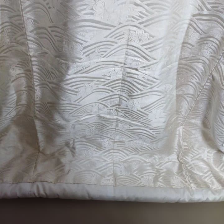 白無垢 波と草花が隙間なく描かれた 打掛BB