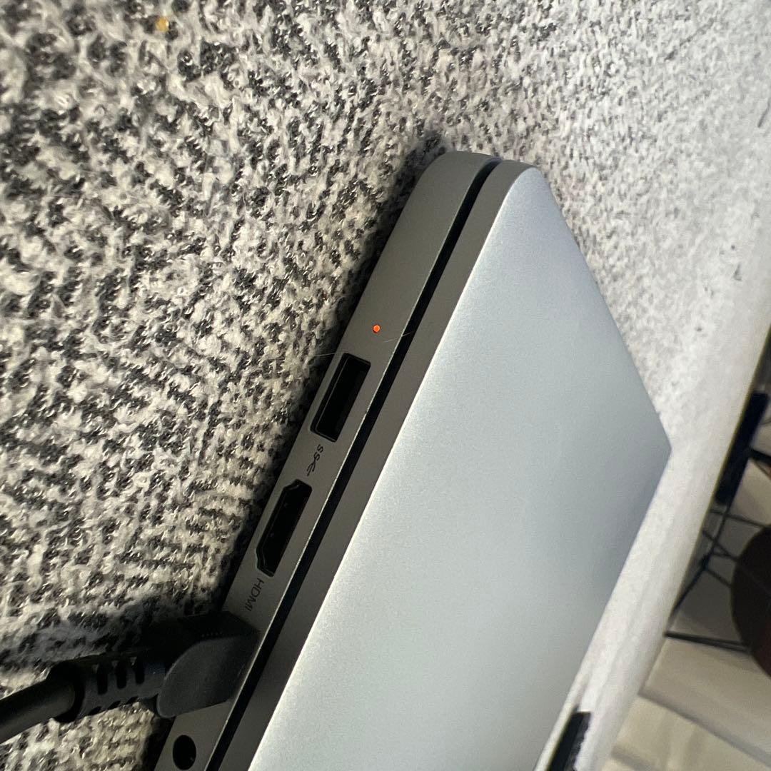 Lenovo シルバー ノートPC USBポート付き