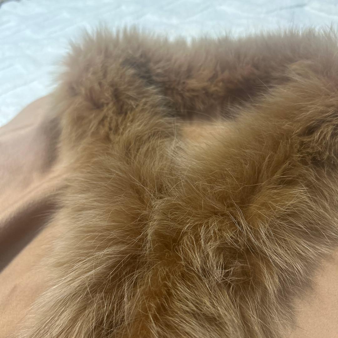 ツカキ　カシミヤ100% ベージュ ファー付き ケープ　フォックスファー