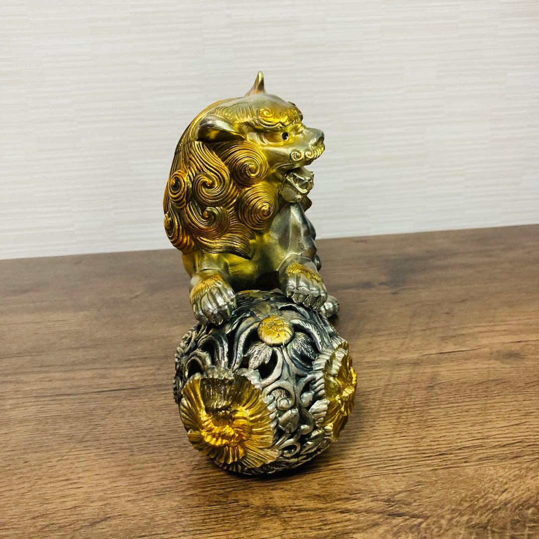 金属製　玉獅子　獅子　置物　インテリア　縁起物　玉乗り　金属工芸　工芸品　骨董品