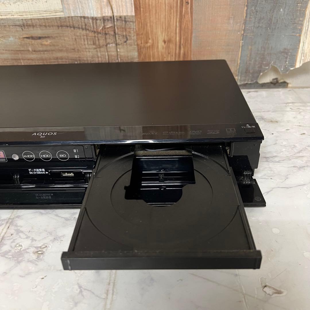 ヨッシーさん専用全国送料込シャープブルーレイレコーダー2番組同時録画、スマホ視聴