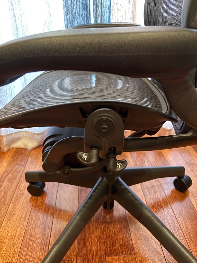 ［Bサイズ］ハーマンミラー アーロンチェア クラシック